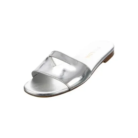 ❤️Prada Patent Leather Slides❤️